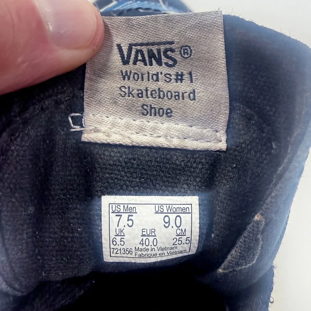 Vans Authentic Hightop‎ Shoes - Sk8-Hi Flamingo Pool Party - Black - M 7.5 / W 9